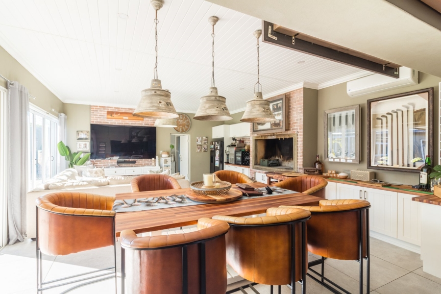 5 Bedroom Property for Sale in Num Num Cape Estate Western Cape